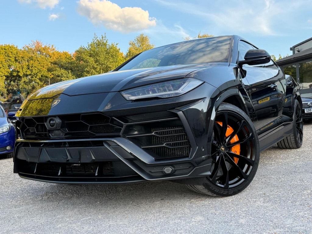 2019 Lamborghini URUS